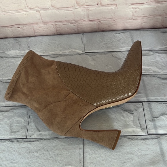 LOISE et CIE LEATHER ANKLE BOOTIES pointy toe SIZE 10M/42 tan - Picture 11 of 12